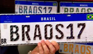 diferentes-cores-das-placas-de-carro-no-Brasil-Auto-R-Caputo-Betim