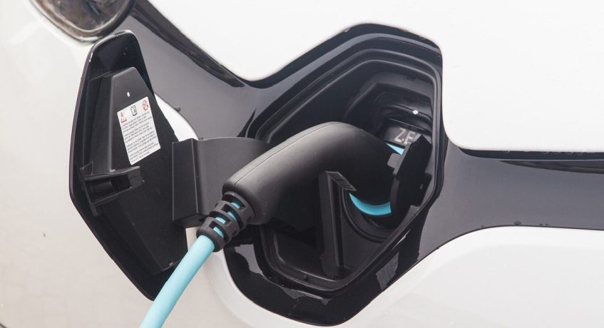 Carregamento-de-carro-eletrico