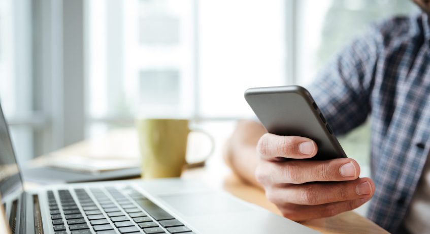 Licenciamento online e parcelado
